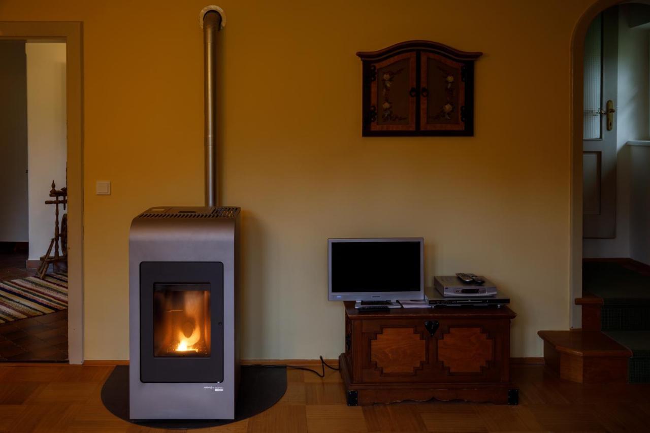 Laendliches Ferienhaus Kotschach-Mauthen ภายนอก รูปภาพ